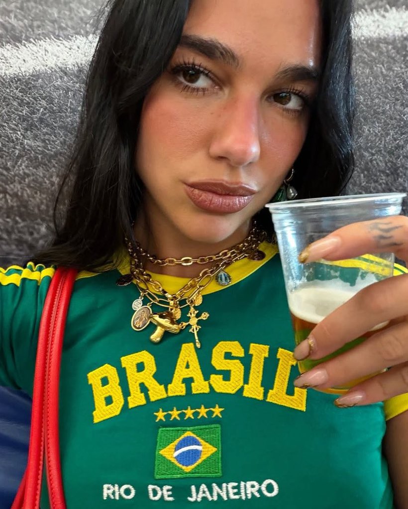 pop vibes tweet media