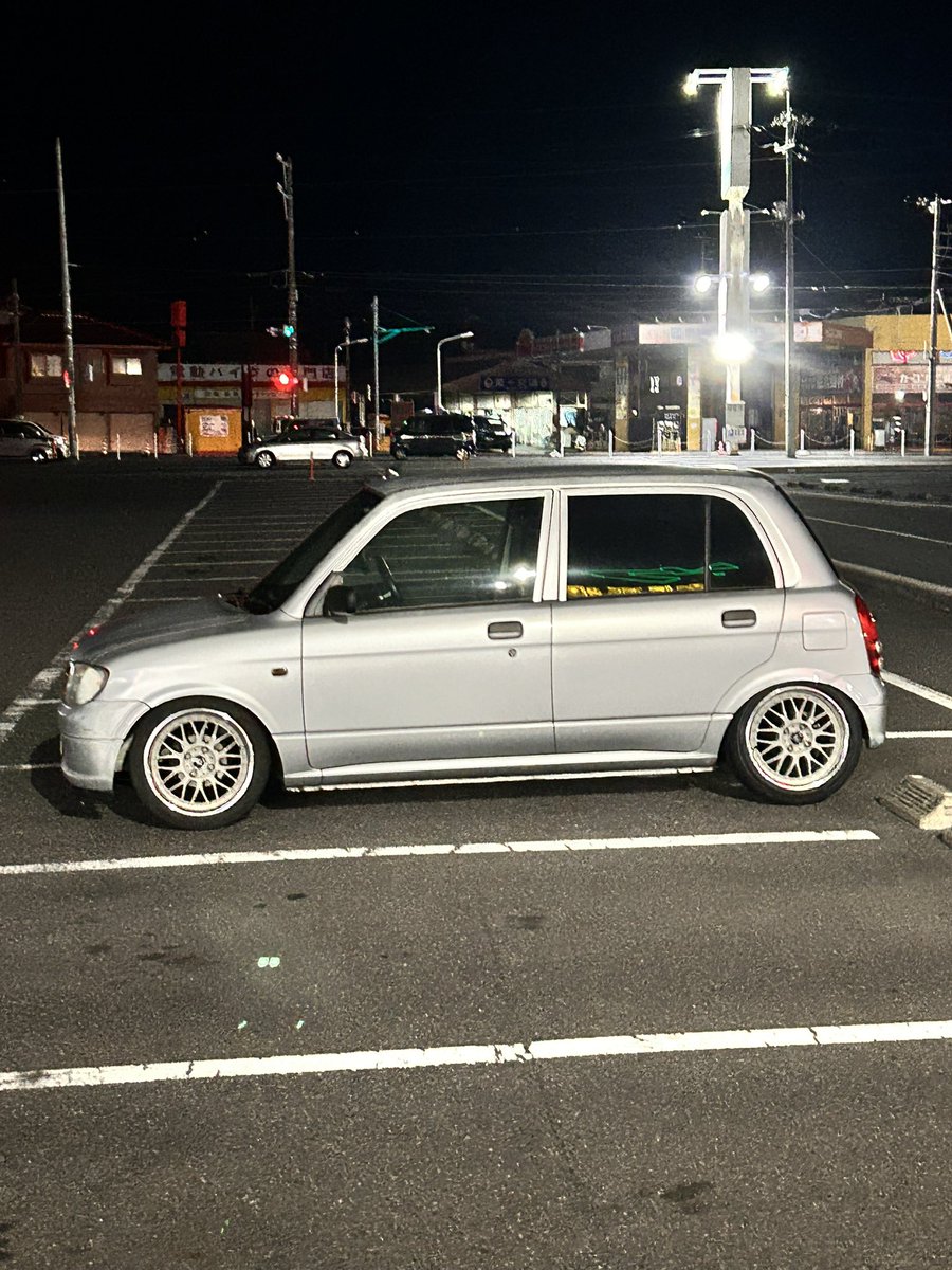 ちーん tweet media