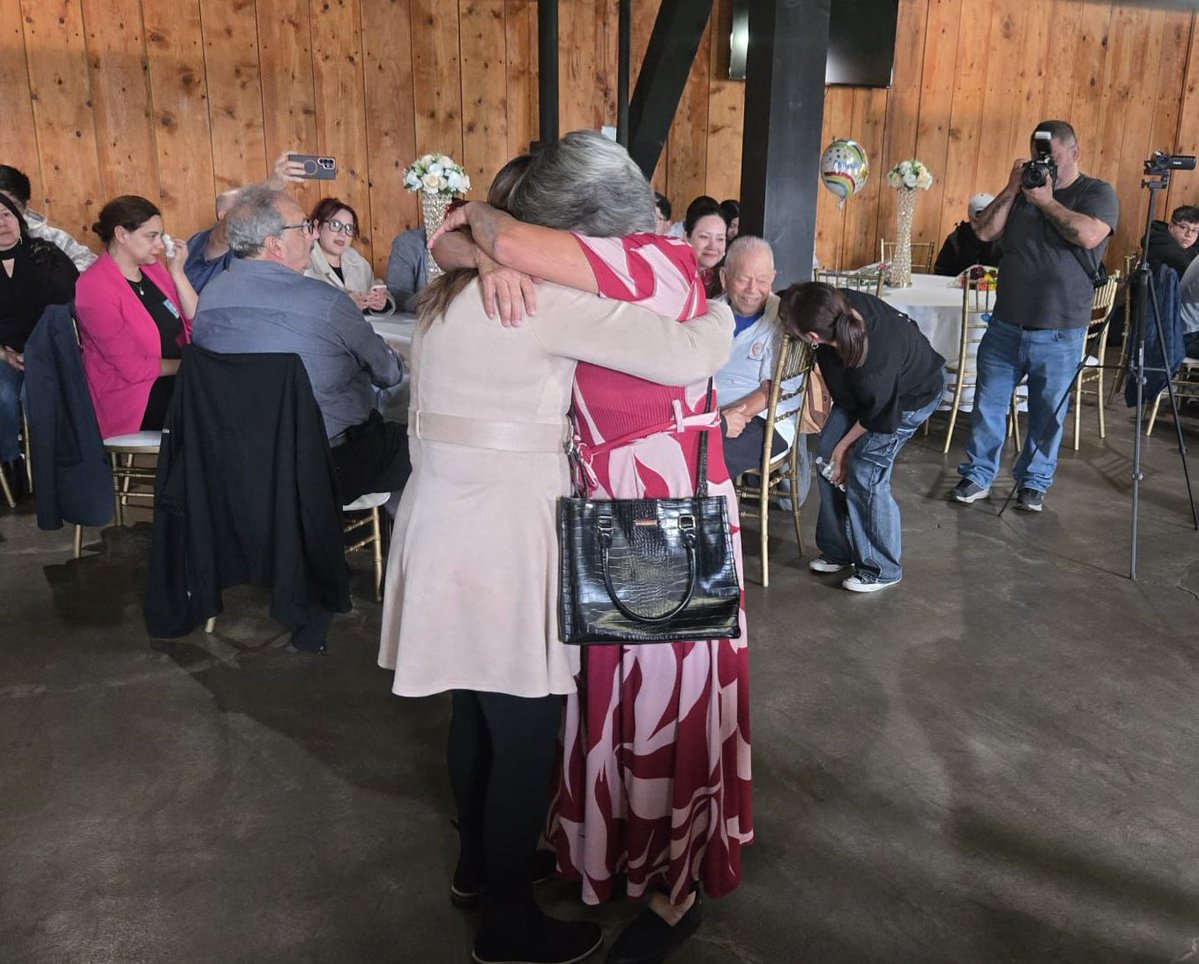 Consulado General de México en Chicago tweet media