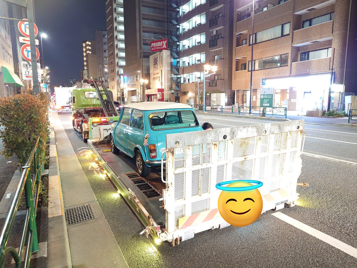3304F's tweet photo. 走行中に電気系統がダウンしたので自走不可判断
走っててもライトとかが徐々に暗くなっていったから、オルタネータが発電できてないのかな…？ https://t.co/sfPrzs3JAv