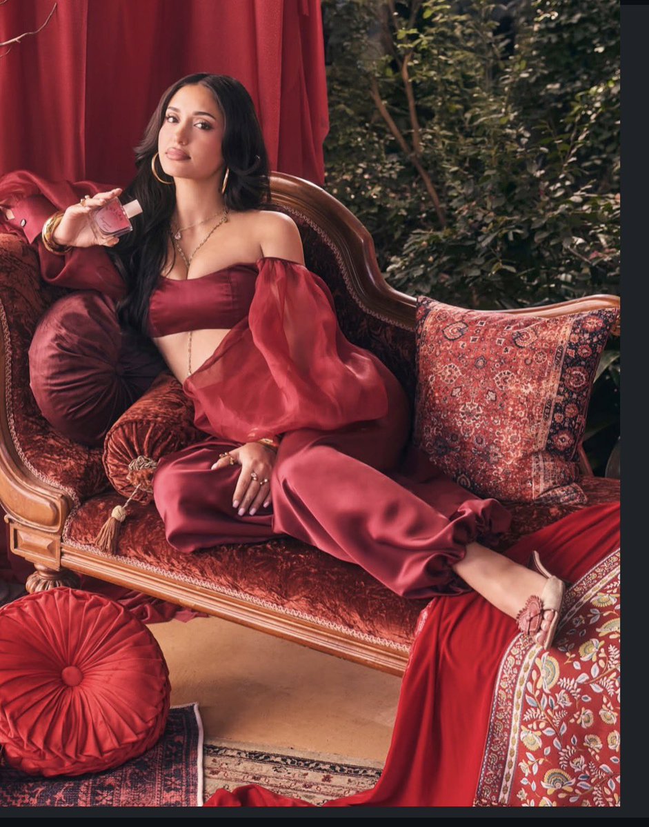 LEAH BASE tweet media