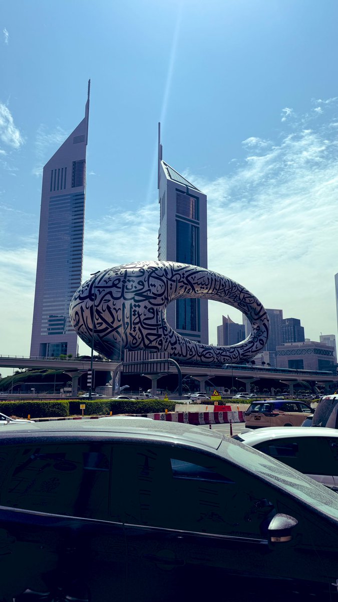 azom0789's tweet photo. The Future of the Musium Dubai UAE luxury 🇦🇪❤️💯 https://t.co/Ad7iYU4t3l