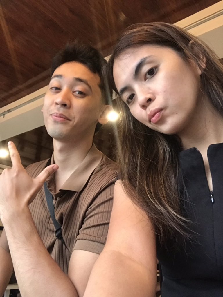 chathchatchat's tweet photo. na para bang magkapatid https://t.co/WJicRGlN0c