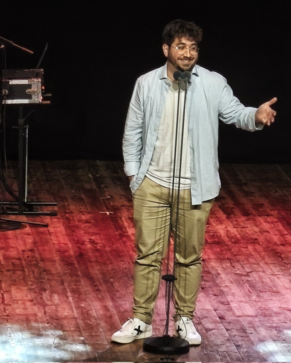 pala de pato tweet media