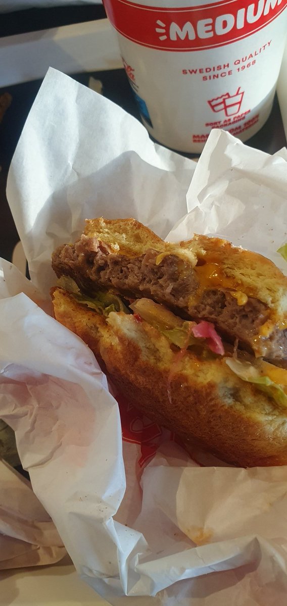 Teknikfientligt skäggtroll tweet media