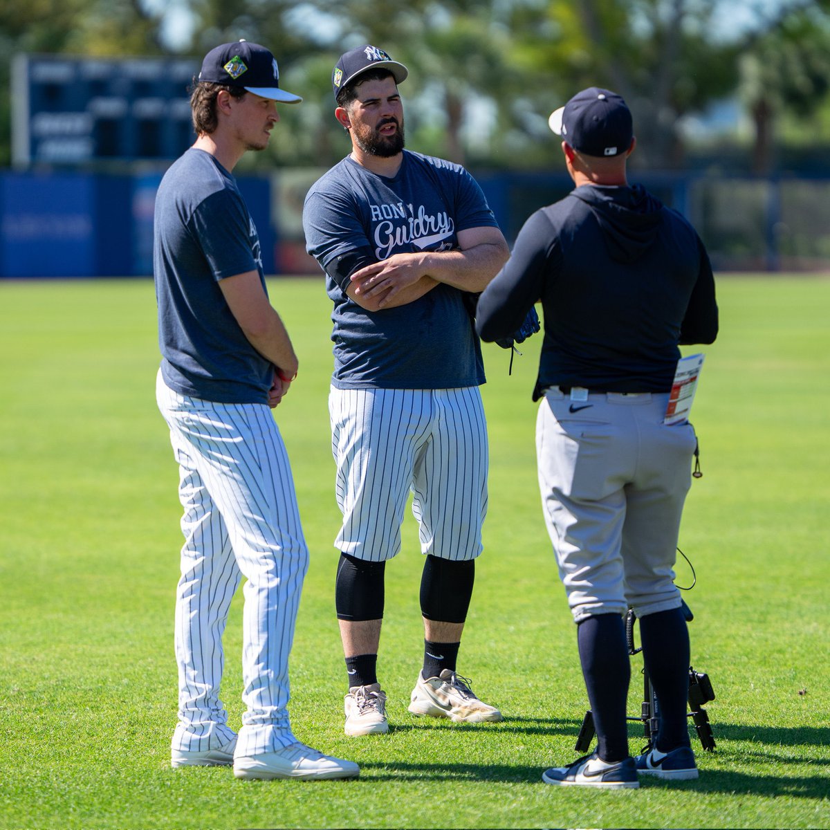 FriedCrave's tweet image. Max and Carlos Rodon chatting with a coach earlier today! 

(via John Brophy)