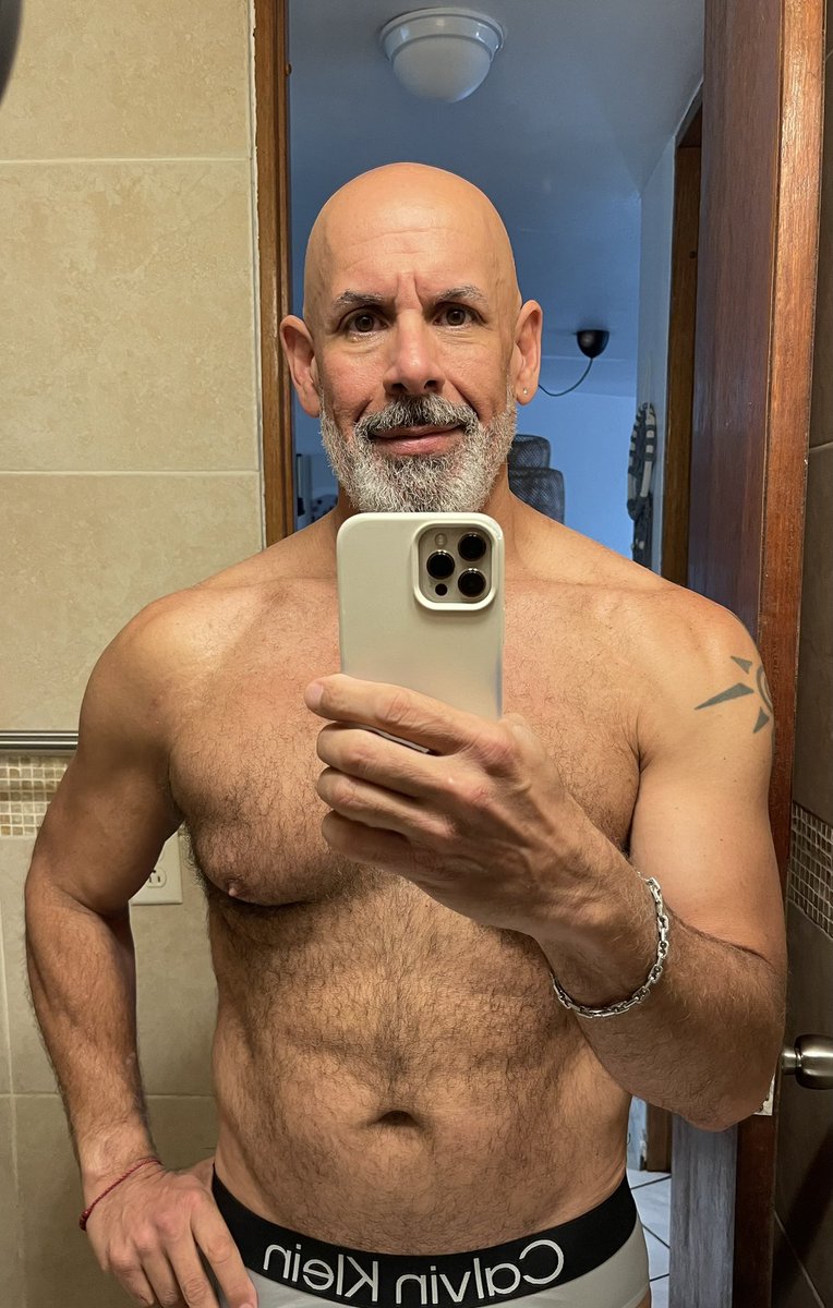 Carlos MRR tweet media