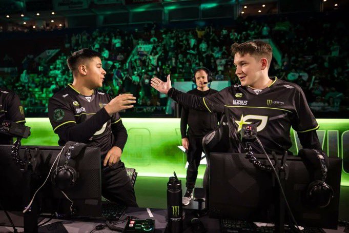 シr u s h シ tweet media