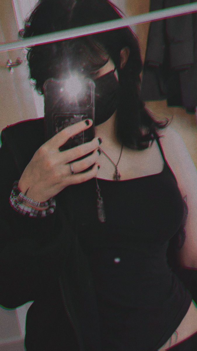 Ari 👁️‍🗨️ tweet media