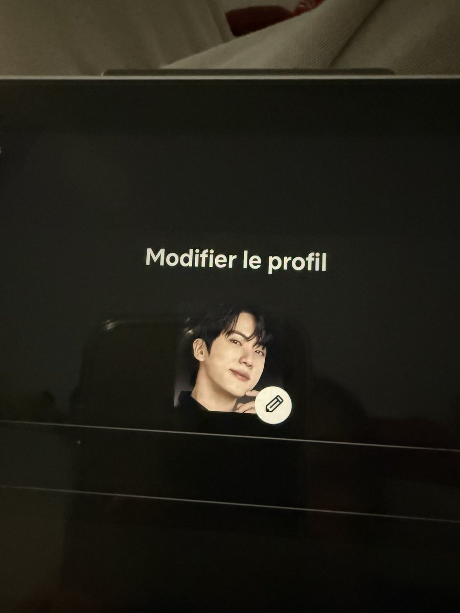 𝐴𝑙𝑒𝑥𝑎𝑛𝑑𝑟𝑎 tweet media