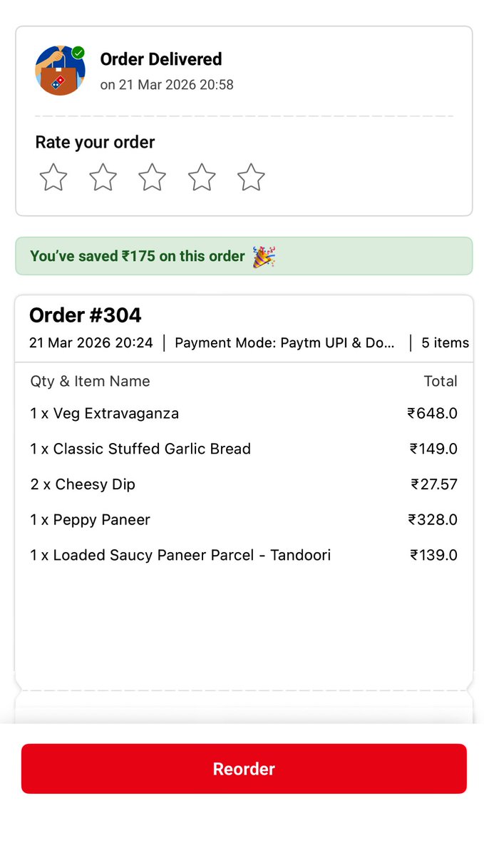 _Meowjesty's tweet photo. @dominos_india 
The parcel didn't get delivered, the chatbot for missing items doesn't show parcel as an option. But the invoice has it.
Didn't get any refund intiation communication or so on. https://t.co/pDvFza7Gzj