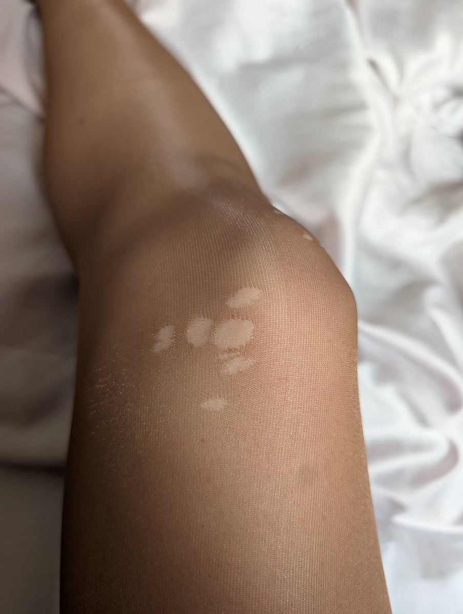 Fantasy Stockings tweet media