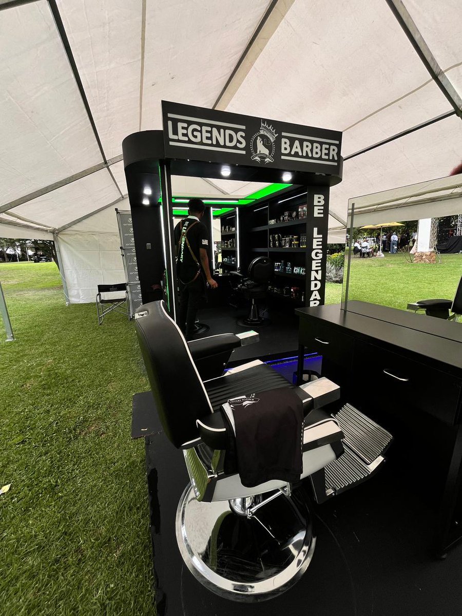 Roṋewa Mathephe tweet media