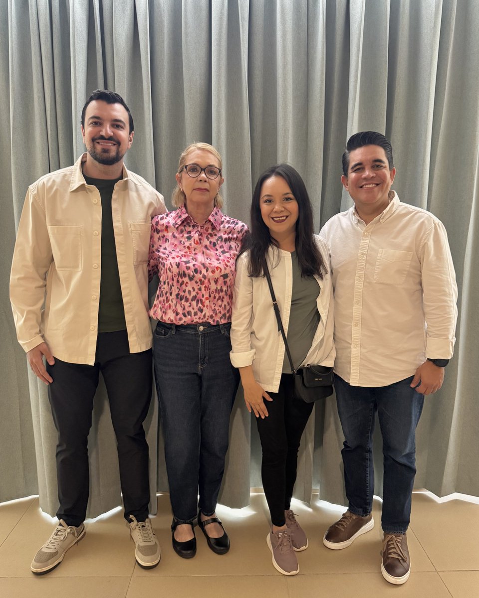 RicardoMadridP's tweet photo. ¡Bienvenida al Verde, Ana Laura Torrecillas! 🙌🟢

Nos da mucho gusto que hoy te sumes a la #FamiliaVerde. Sabemos del trabajo, el compromiso y el cariño que le tienes a tu municipio, #Elota, y estamos seguros de que haremos un gran equipo para seguir construyendo juntas y juntos un municipio más fuerte y más verde, en favor de su gente 👏✅.

En equipo y caminando juntos, seguimos creciendo por un Sinaloa más verde 💪😎.

#SomosVerdes #RIMA