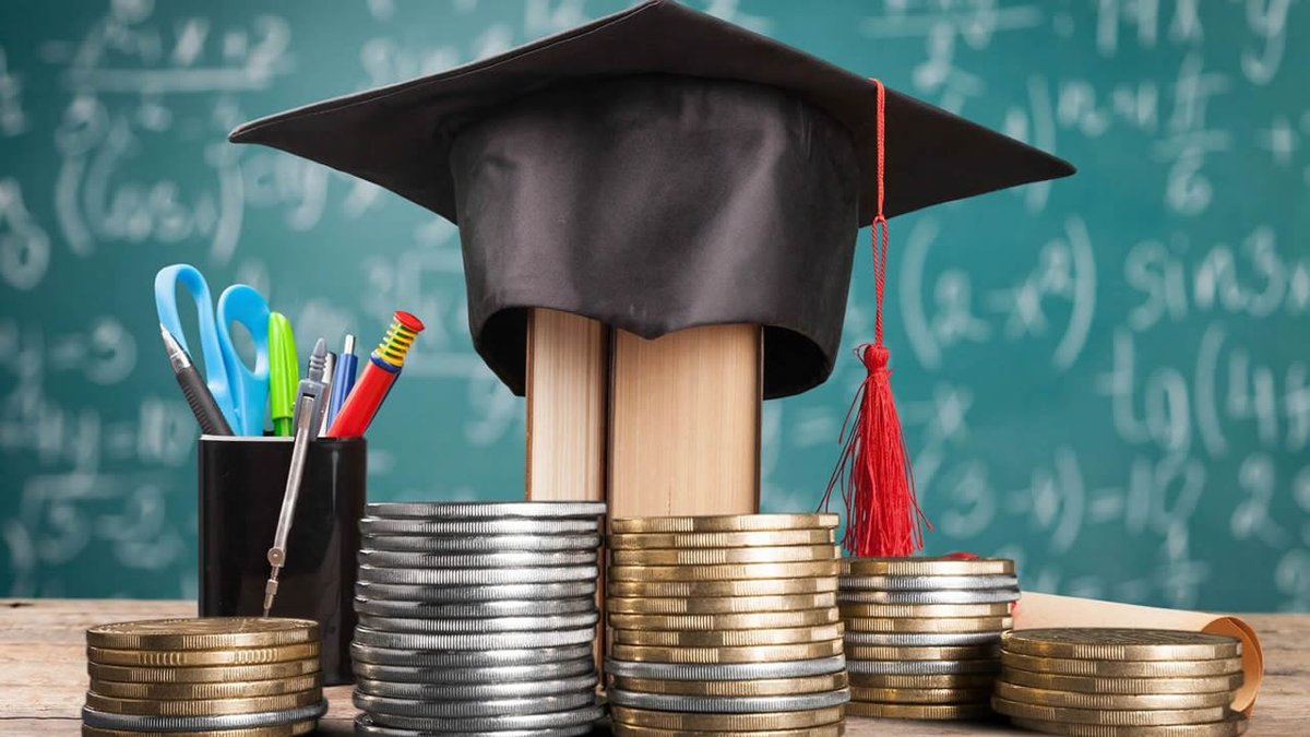 defimediainfo's tweet image. Prêts d’études : les Mauriciens empruntent entre Rs 1,8 M et Rs 3,5 M dlvr.it/TRczSf #PretEtude #Education #Banque #Maurice #Financement