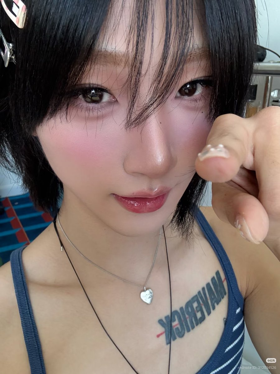 minji 💛 tweet media