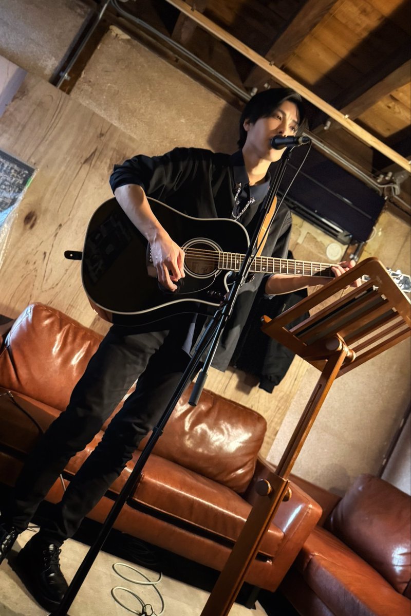 YOU &amp; MEイベント
皆さんと過ごせて幸せでした。
来てくれて本当にありがとう！

弾き語りもインプロも言葉も
皆さんが居るから生まれました。
この時間を選んでくれてありがとう。

皆さんにとっても
楽しい時間となっていたら幸いです。

あなたの応援も力に変えて
また何か出来るようにがんばるね。