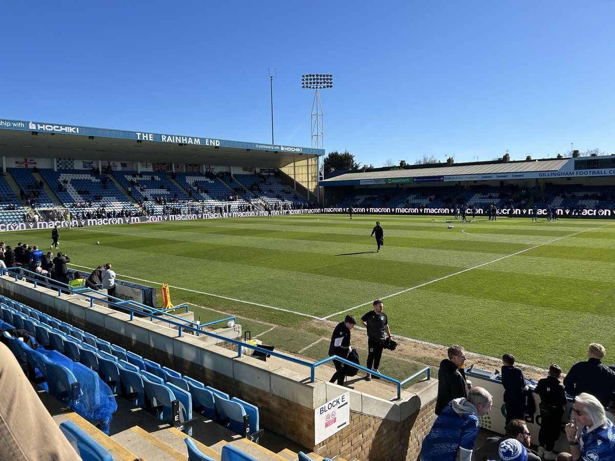 Jennifer Young/Jenny Dent tweet media