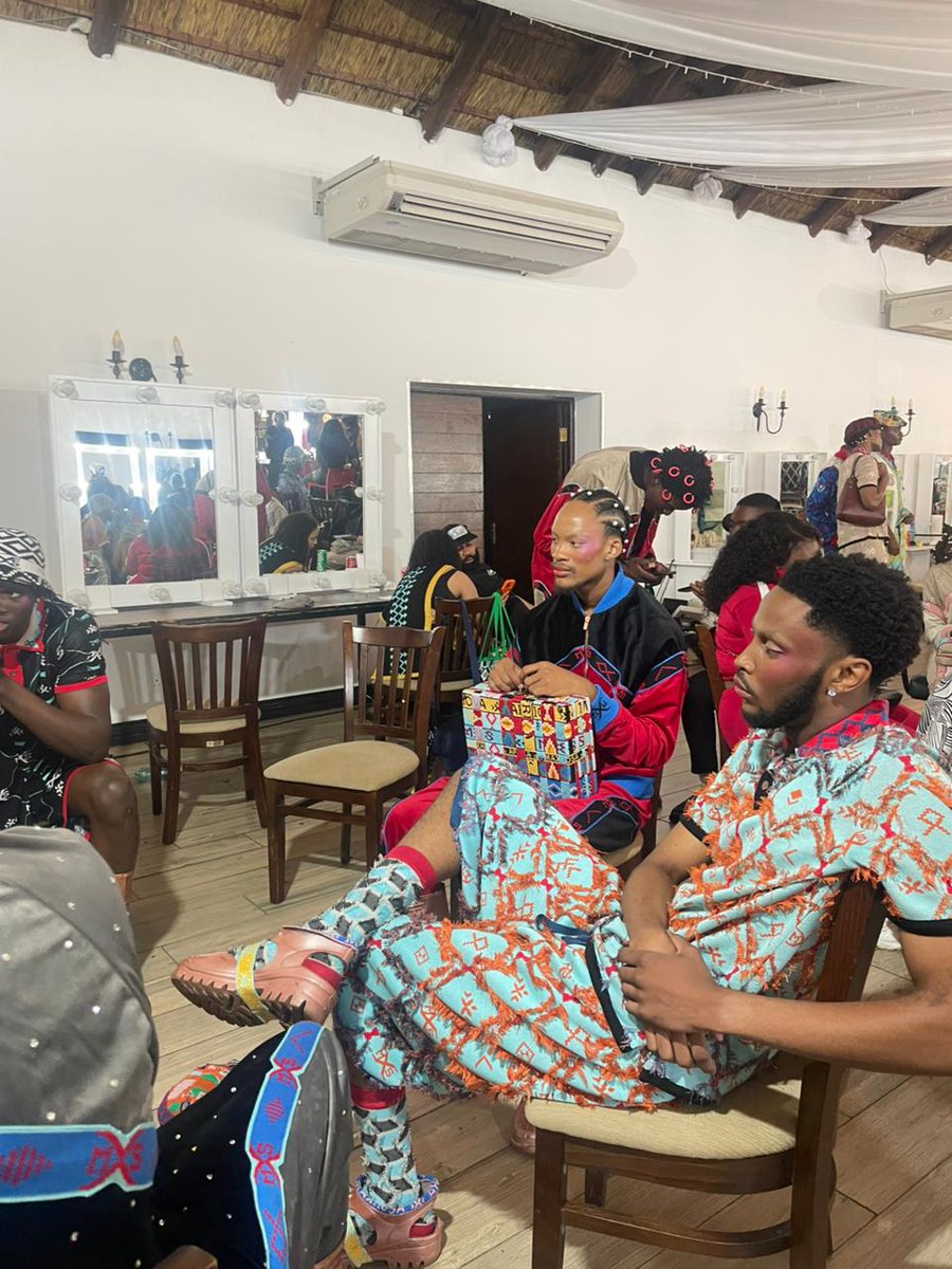 Roṋewa Mathephe tweet media