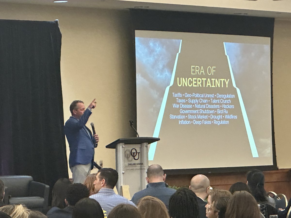 Dr. Amy Thompson tweet media