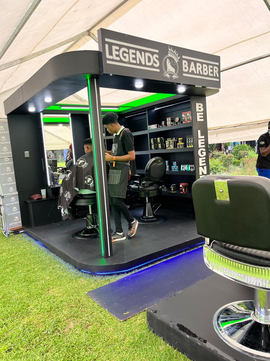 Roṋewa Mathephe tweet media