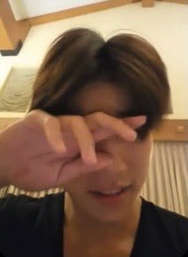 ต้า シ tweet media