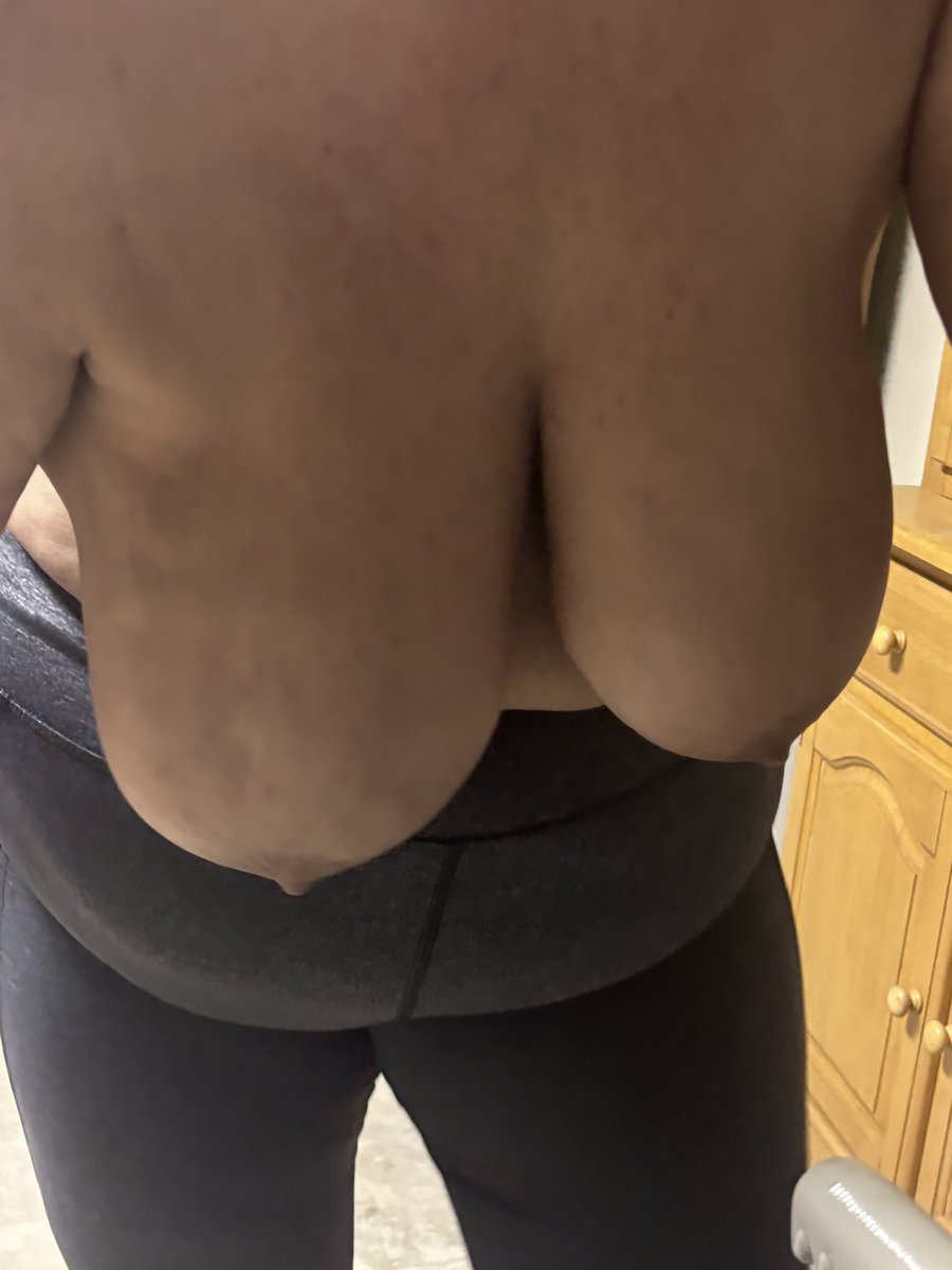 shyMILFunlocked tweet media