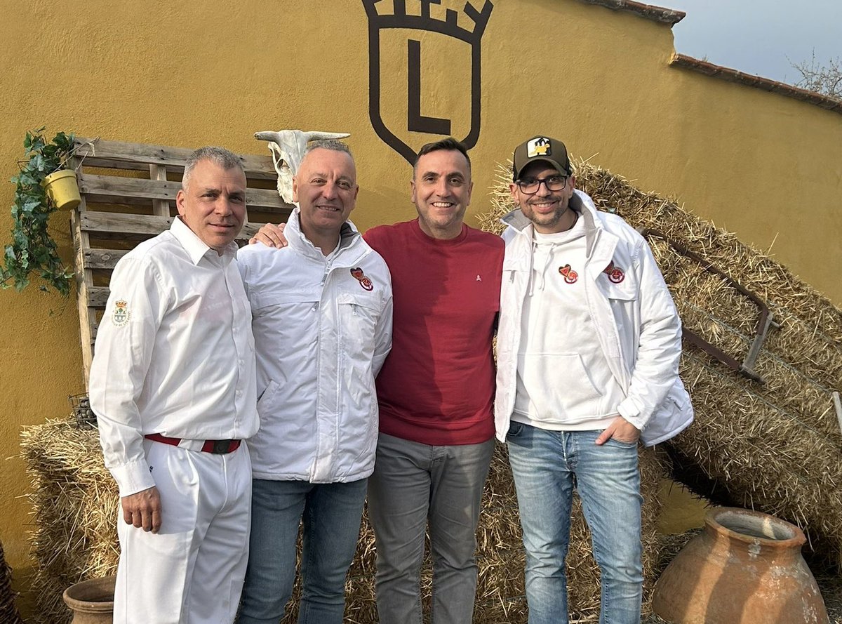 Carlos Bolarín tweet media