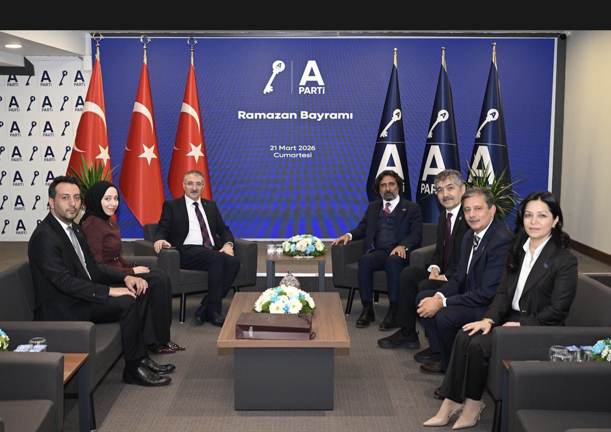 Anahtar Partisini Ramazan Bayramı münasebetiyle Genel Merkez binalarında ziya ettik 
Misafirperverlikleri dolayısı ile sayın başkanlarımıza teşekkür ediyoruz 
<a href="/GelecekPartiTR/">Gelecek Partisi</a> @Anahtarparti