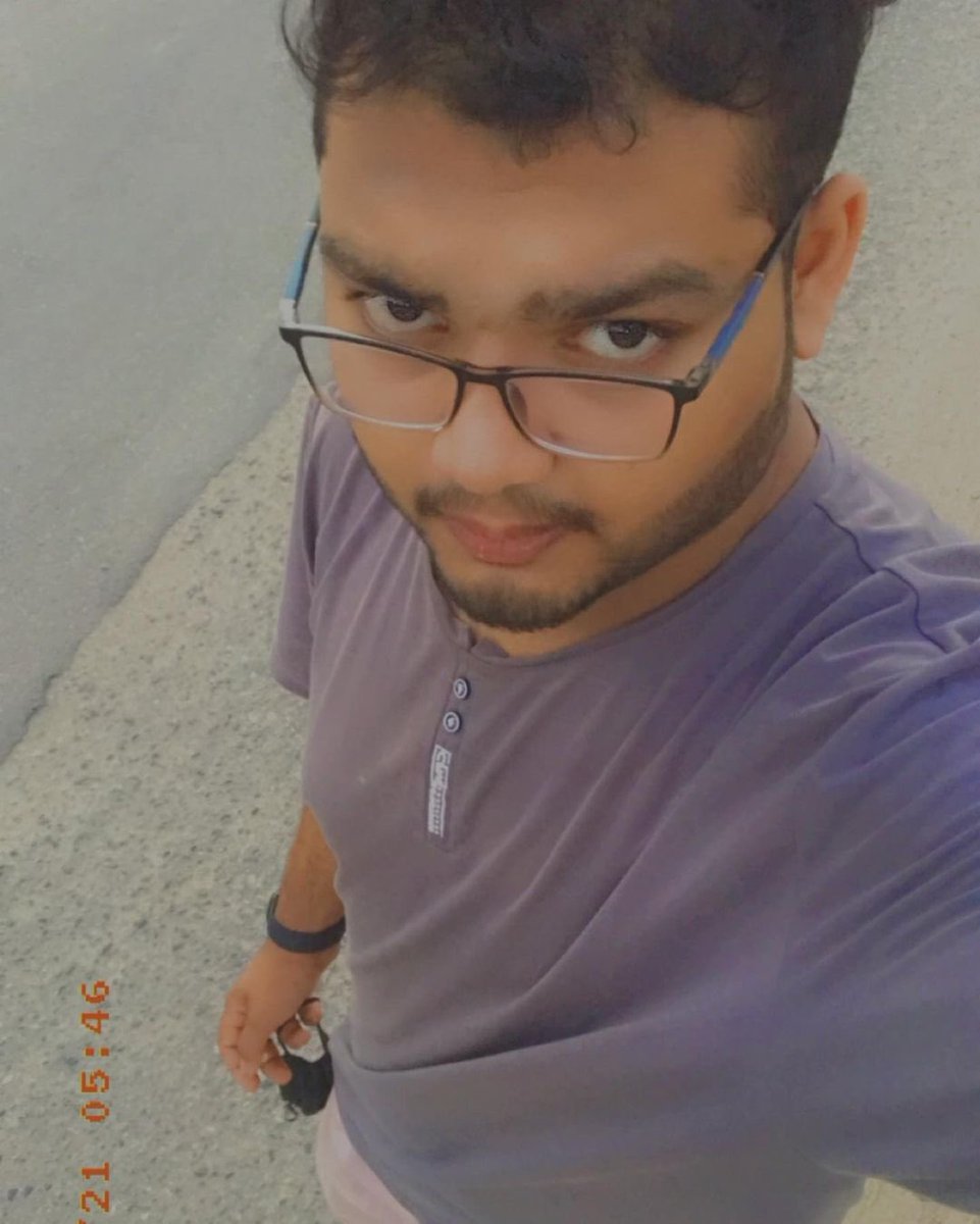 يـــاســـر tweet media