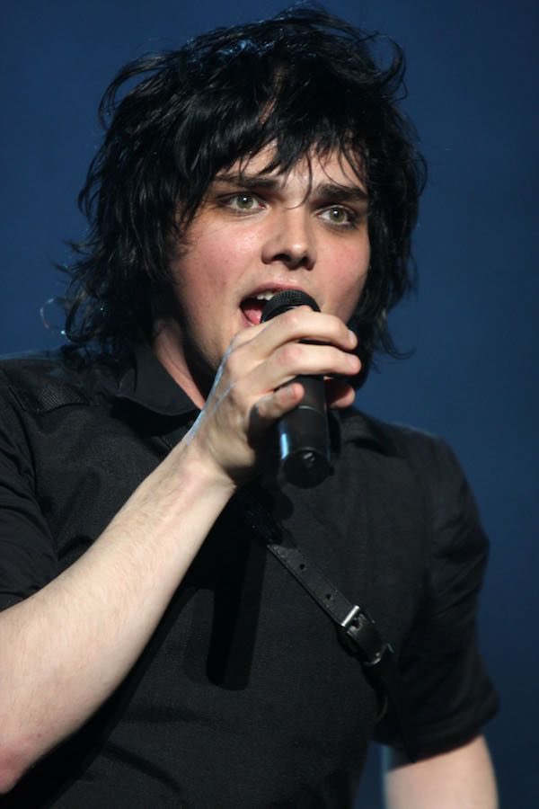 noelle ⋆｡°✩ tweet media