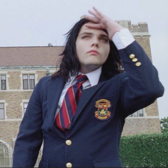 noelle ⋆｡°✩ tweet media