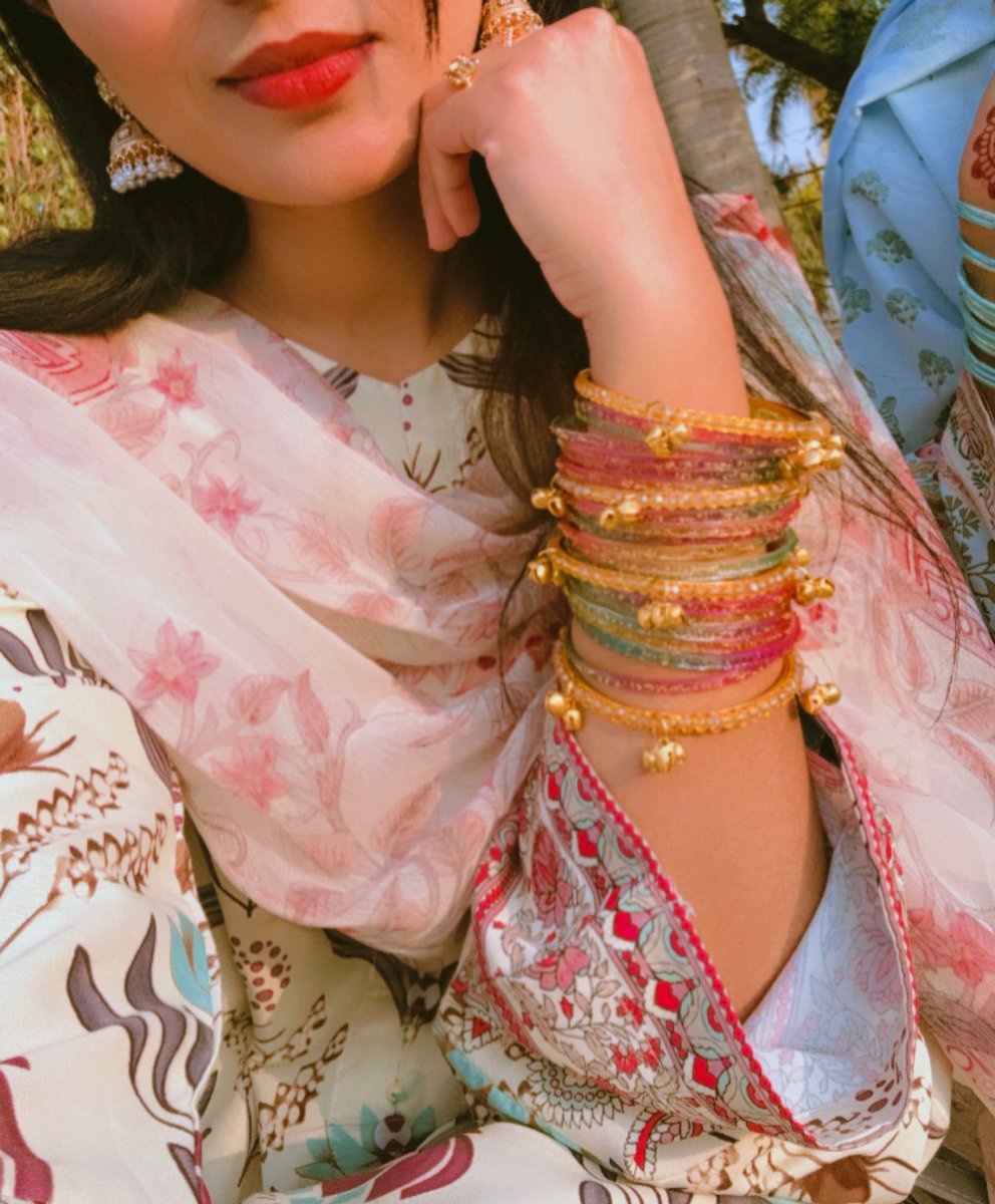 Blue Sapphire tweet media