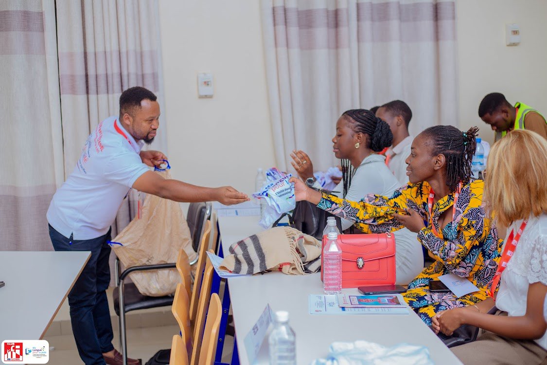 stoiciensky's tweet image. 🔴#Goma : l’@Unigom_RDC remporte le concours d’éloquence « Ma langue pour la paix » organisé par le @RfiRdc Club Rfi Goma. Une compétition marquée par des débats de haut niveau et l’engagement des jeunes pour la paix et le vivre-ensemble.🏆 
@UNESCO @RFI @Com_mediasRDC @FRANCE24