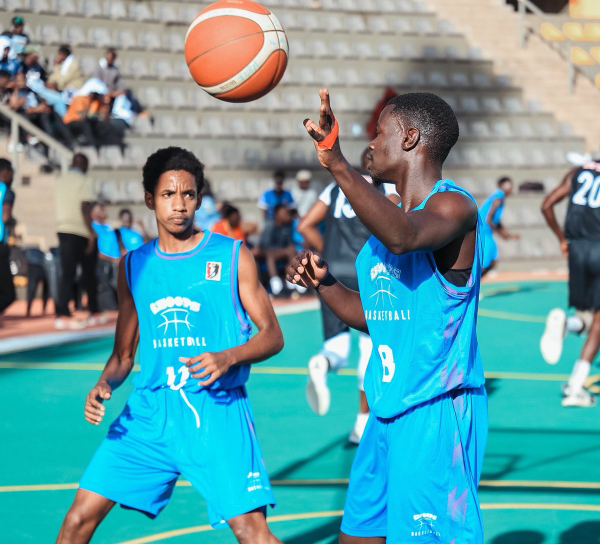 #iHoopsBasketball tweet media