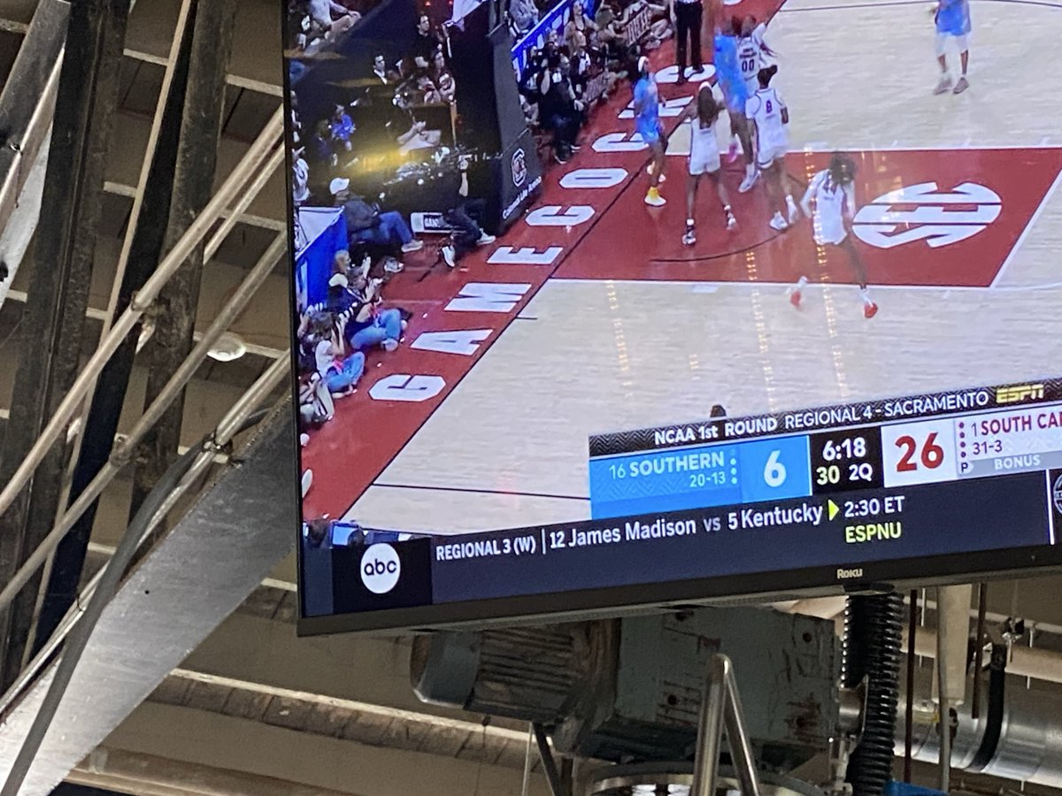 Dirk not Derrick tweet media