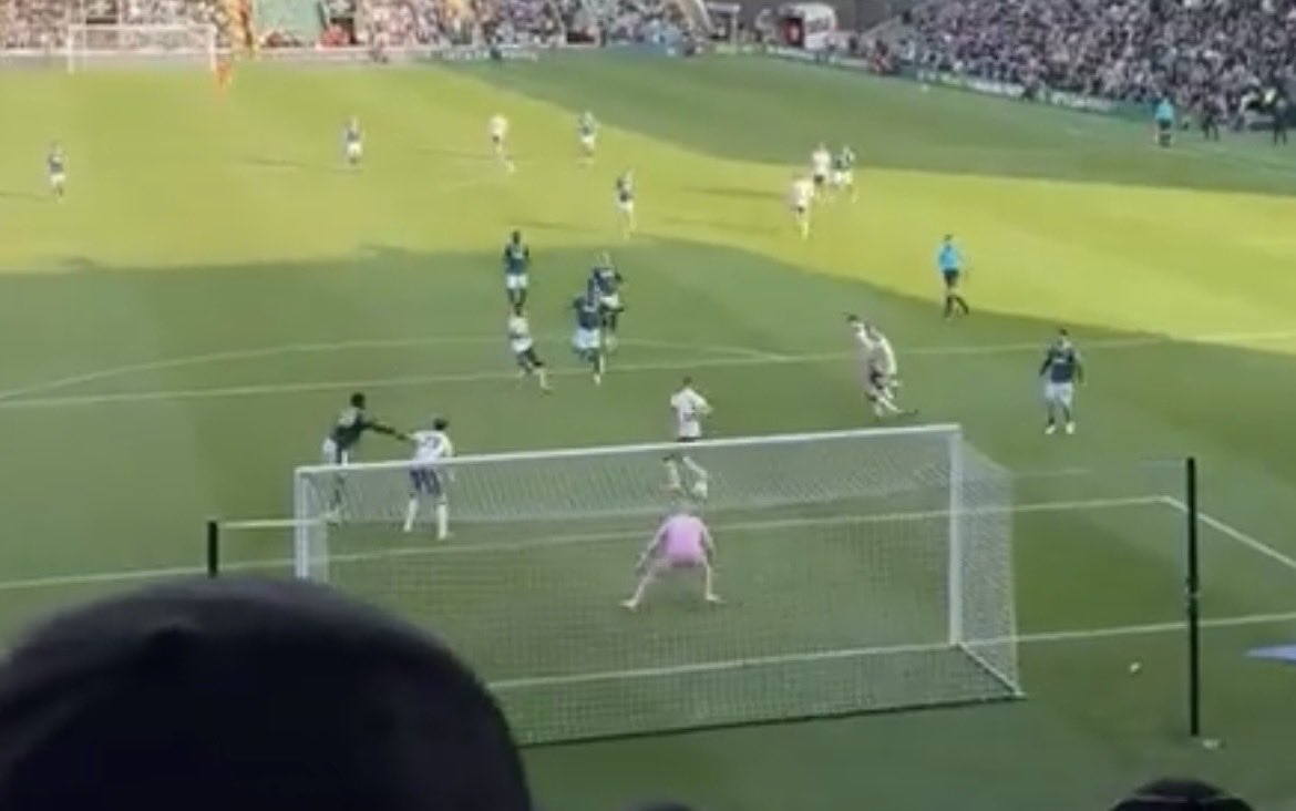 ThatTownFan tweet media