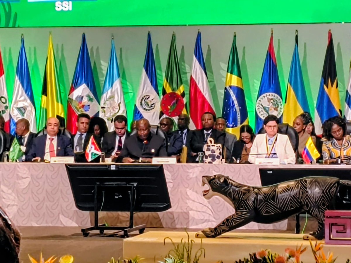 MinHacienda tweet media