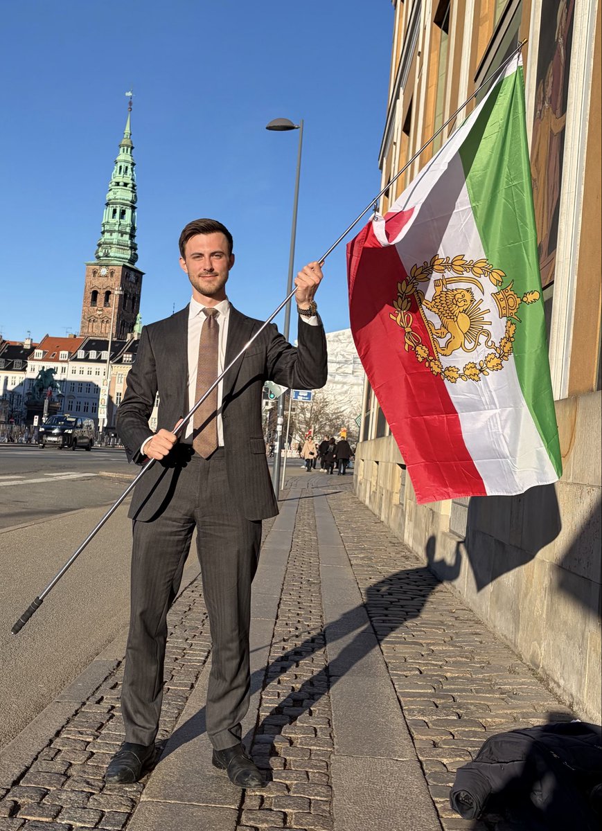 Malte Larsen tweet media