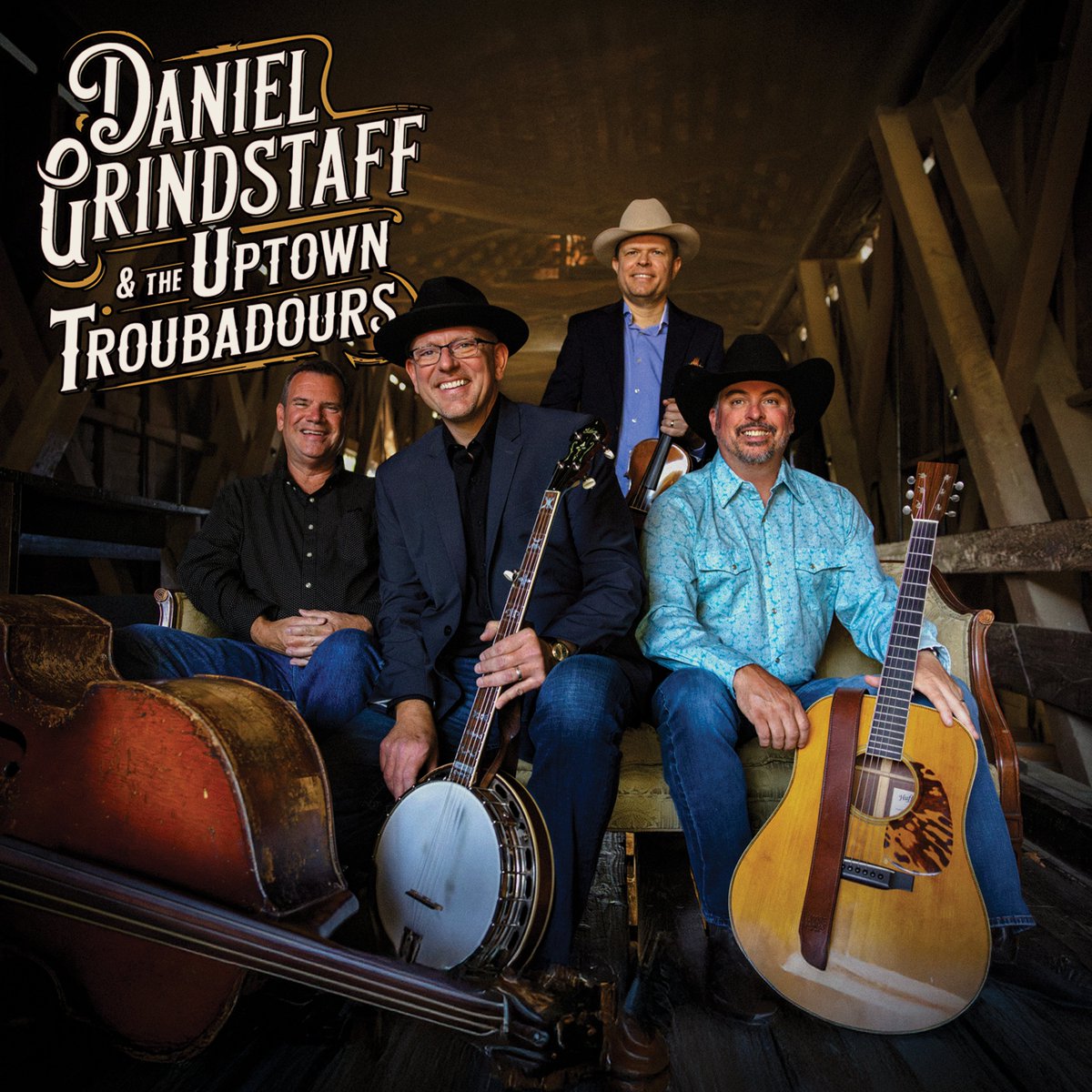 CMNI_More_Music's tweet image. #Precision Meets #Pedigree: #DanielGrindstaff &amp;amp; #TheUptownTroubadours Deliver a #Bluegrass #Masterclass - By #ChristianLamitschka for #CountryMusicNewsInternational #Magazine fb.watch/F_AFLemig_/

When a two-time IBMA-nominated banjoist steps into the studio with a band of...