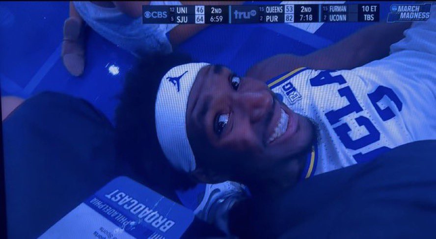 No Context College Basketball tweet media