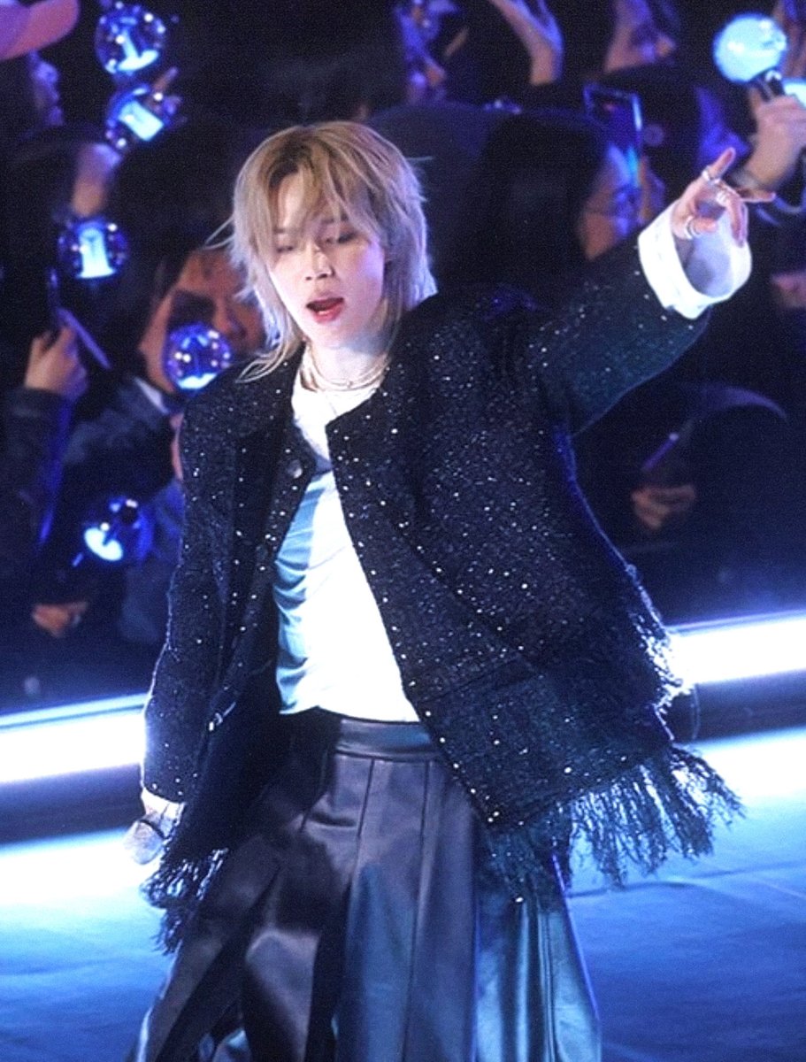 𖹭 ᩙ tweet media