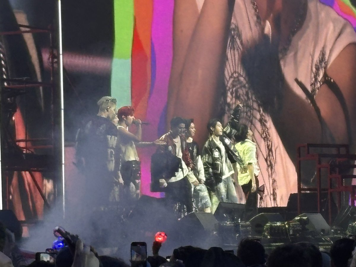 ‎ joanna ꫂ᭪ tweet media