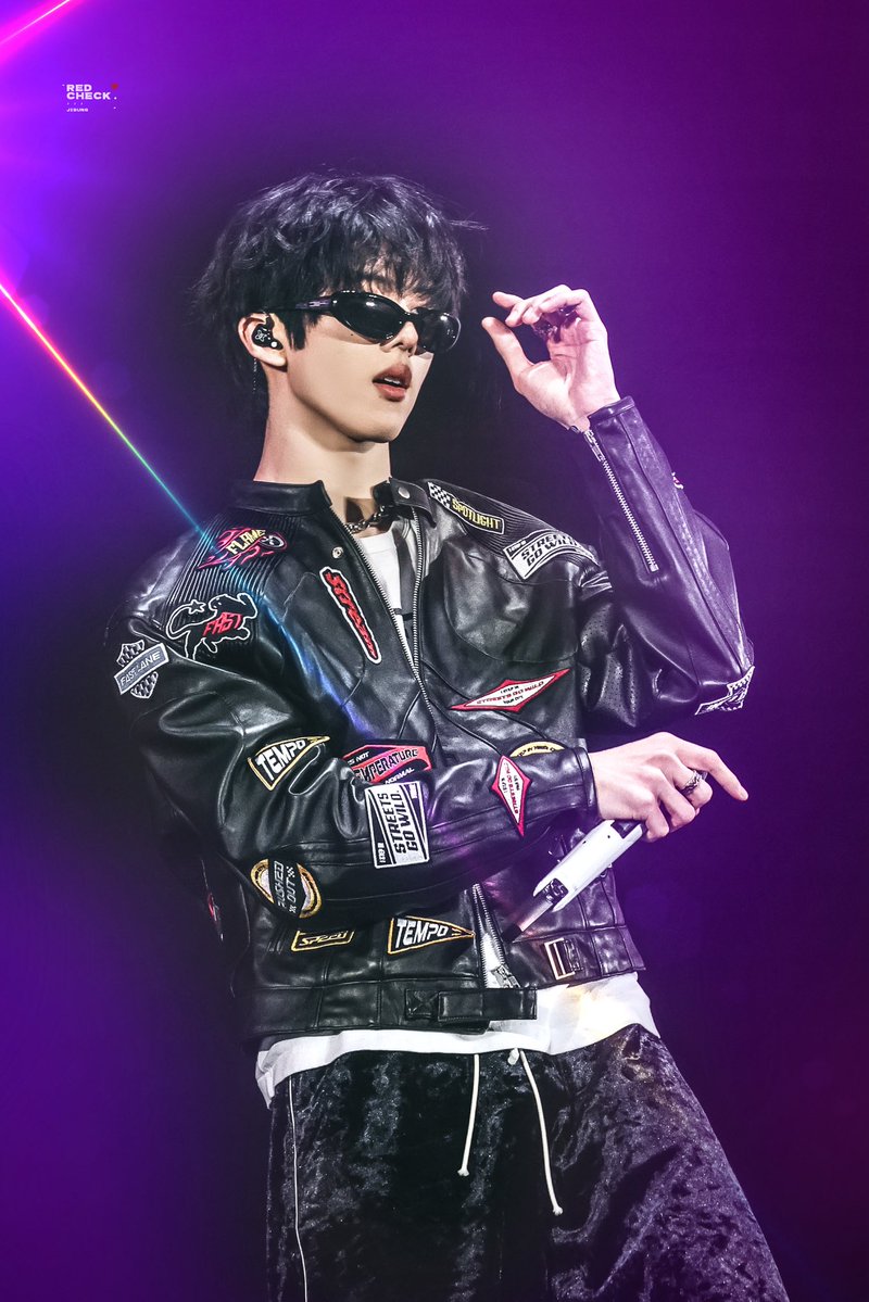 𝗥𝗘𝗗 𝗖𝗛𝗘𝗖𝗞 tweet media