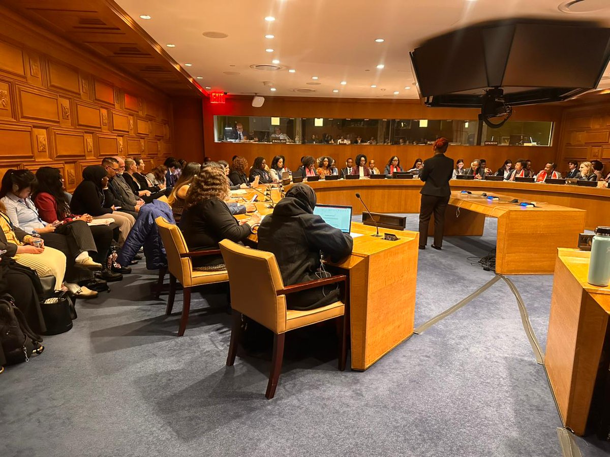 onumulheresmz's tweet image. For 🇲🇿, the CSW70 marked a historic moment: together with Mongolia, 🇲🇿 𝘄𝗮𝘀 𝗲𝗹𝗲𝗰𝘁𝗲𝗱 𝗮𝘀 𝗼𝗻𝗲 𝗼𝗳 𝘁𝗵𝗲 𝘁𝘄𝗼 𝗩𝗶𝗰𝗲-𝗣𝗿𝗲𝘀𝗶𝗱𝗲𝗻𝘁𝘀 𝗼𝗳 𝗖𝗦𝗪𝟳𝟭, strengthening its voice and leadership in global decision-making forums and in advancing #gender #equality.