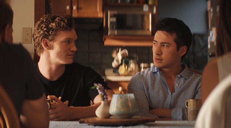 debs 🏒 tweet media