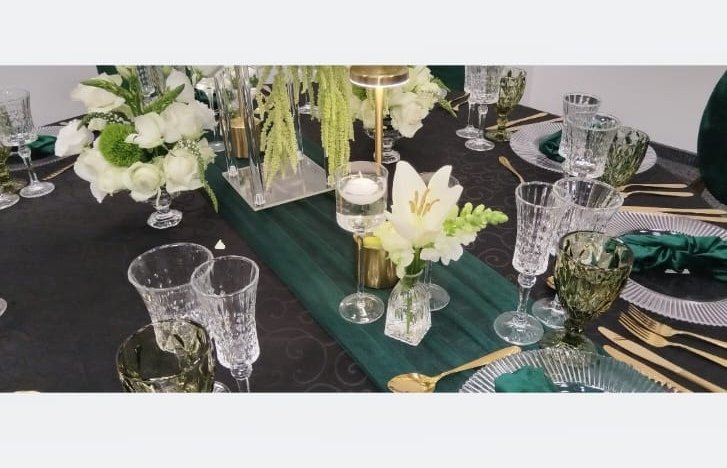 DithakgaD's tweet photo. Dithakga Weddings and Events Decor brought our client's vision to life with a breathtaking mockup, surpassing their expectations and setting the stage for an unforgettable experience, and we're now geared up to deliver excellence on the big day.

#mockup
#blackandgold
#blackgoldandemeraldgreen 
#eleganteventandweddingplanners
#dithakgaweddingsandeventsdecor