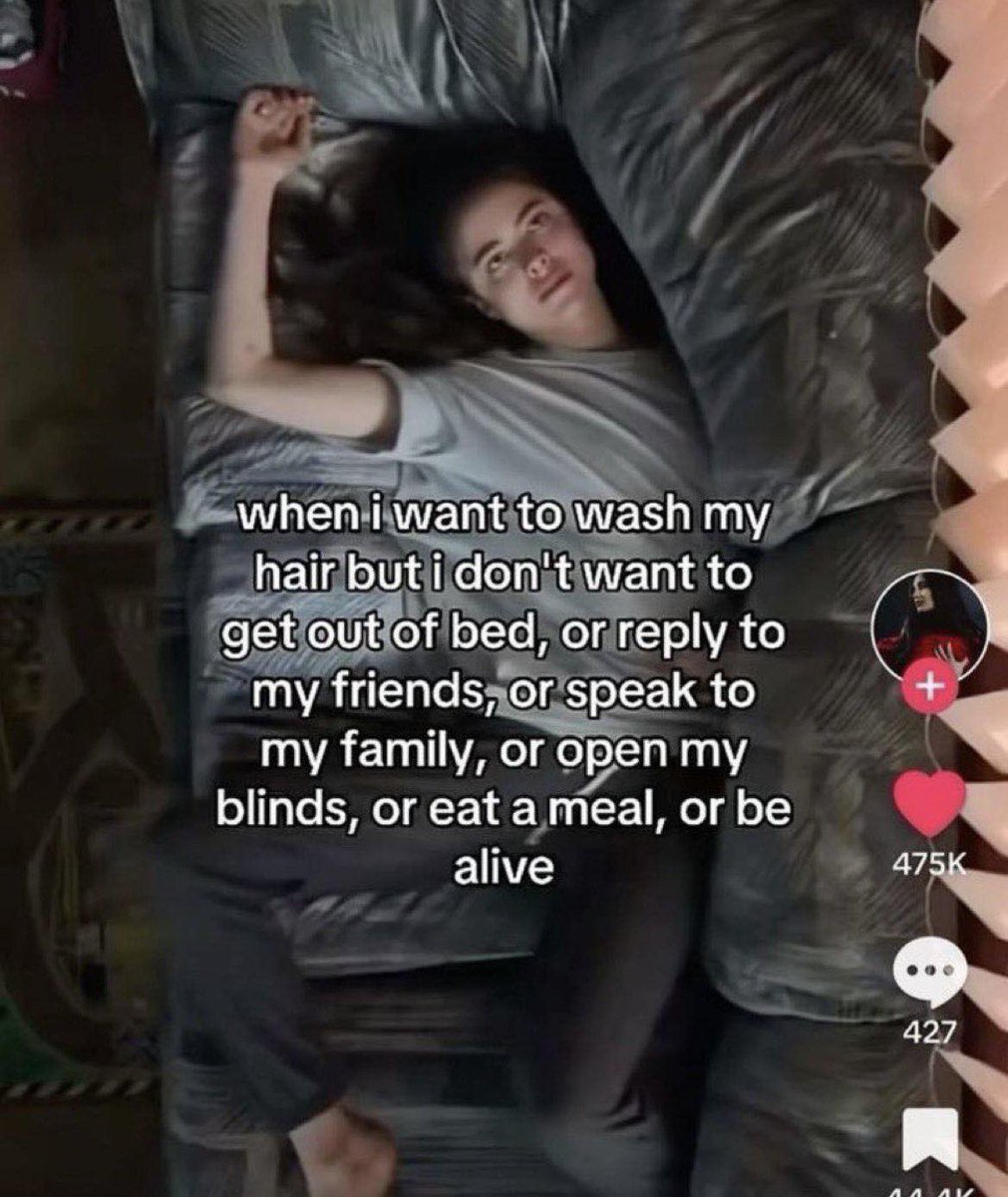 girlsay. tweet media