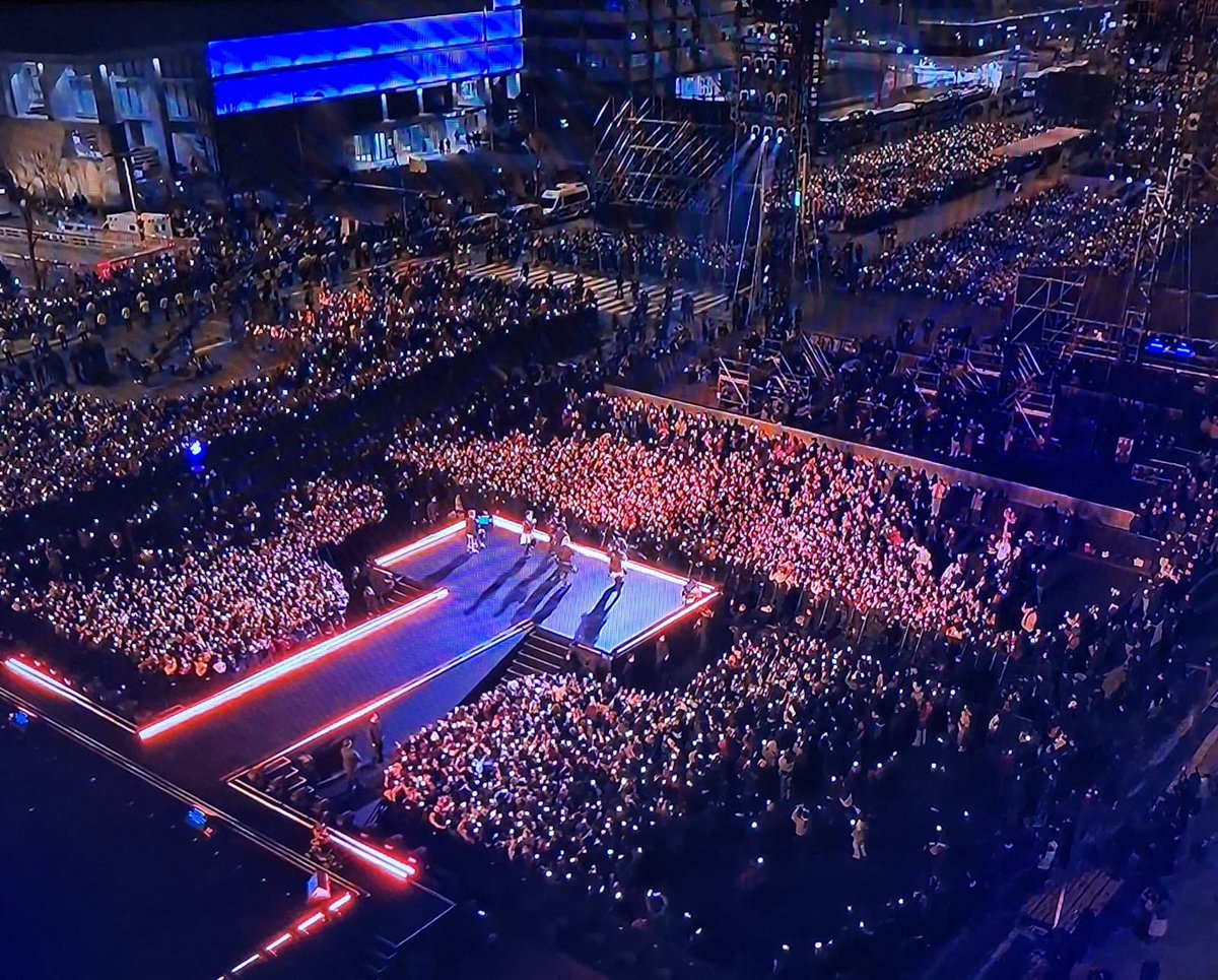 ⊙⊝⊜ tweet media