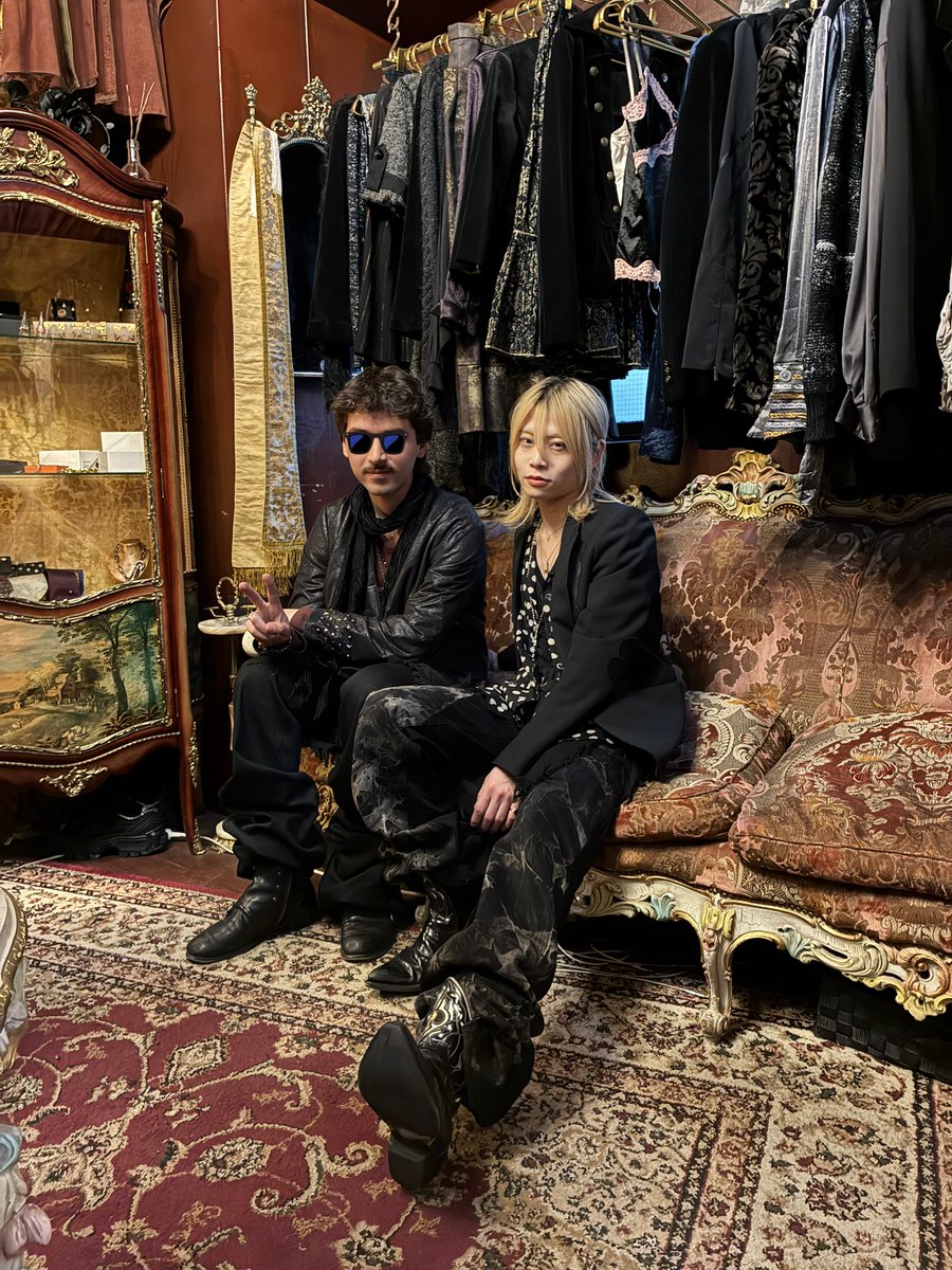 bizarroïde tweet media